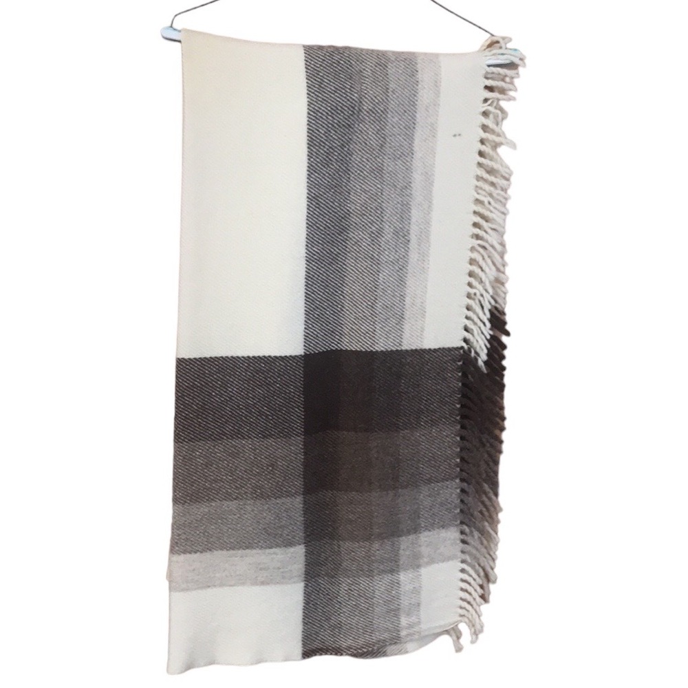 Rusk & Finch genuine wool fringe shawl